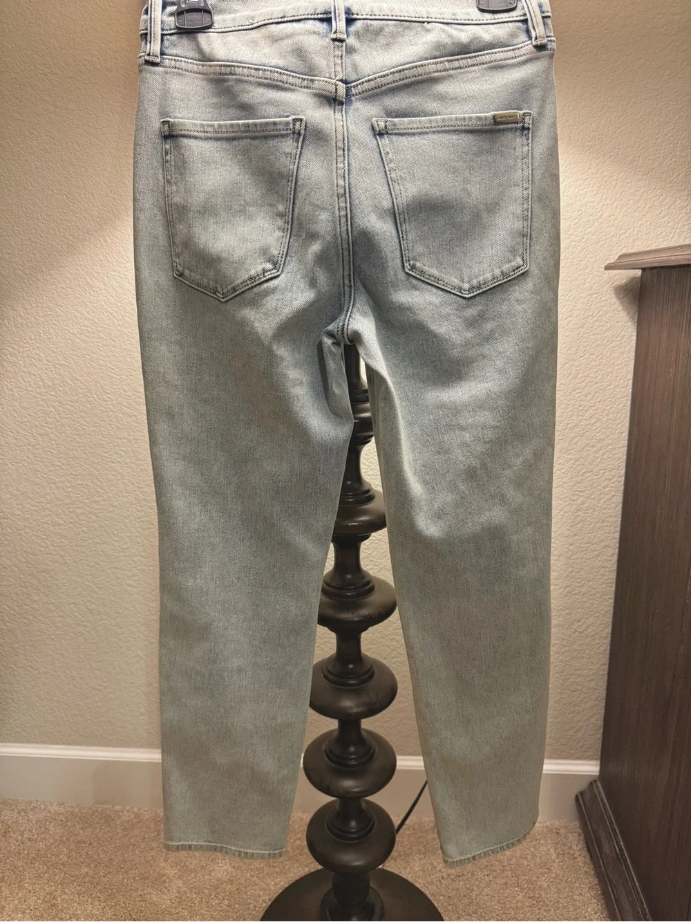 White House Black Market Men’s Straight Light Blue Jeans
